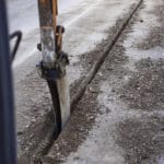Micro-Trenching zur Glasfaserverlegung mit Grabenfräsen von LIBA