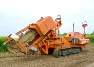 Cable duct for fibre optic cable